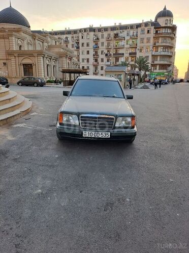 Mercedes E 200 1995, 375,000 km - 2.0 l - Bakı