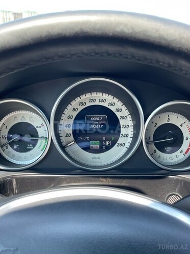 Mercedes E 300 2013, 192,600 km - 2.2 l - Bakı