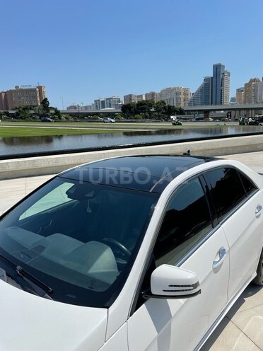 Mercedes E 300 2013, 192,600 km - 2.2 l - Bakı