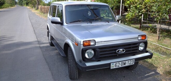 LADA (VAZ) Niva 2002, 250,000 km - 1.6 l - Zaqatala