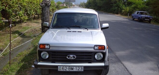 LADA (VAZ) Niva 2002, 250,000 km - 1.6 l - Zaqatala