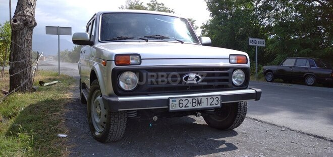 LADA (VAZ) Niva 2002, 250,000 km - 1.6 l - Zaqatala