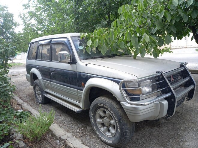 Mitsubishi Pajero 1994, 36,600 km - 3.5 л - Şamaxı