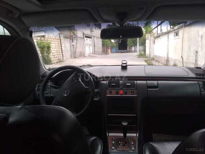 Mercedes E 240 2000, 334,000 km - 2.4 l - Bakı