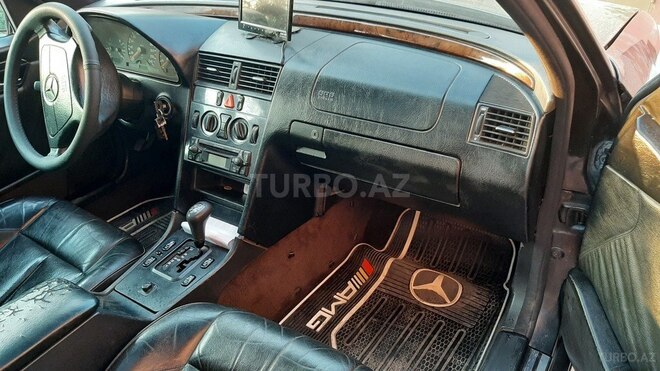 Mercedes C 200 1997, 230,000 km - 2.0 l - Bakı