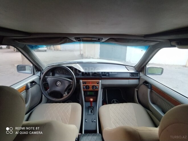 Mercedes E 250 1992, 326,123 km - 2.5 l - Bakı