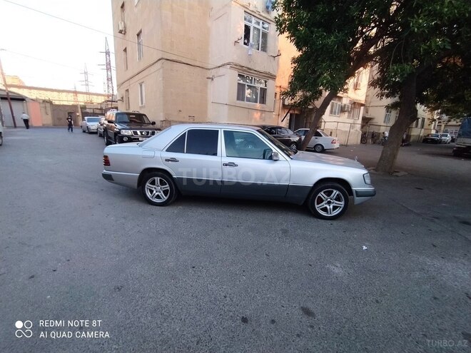Mercedes E 250 1992, 326,123 km - 2.5 l - Bakı