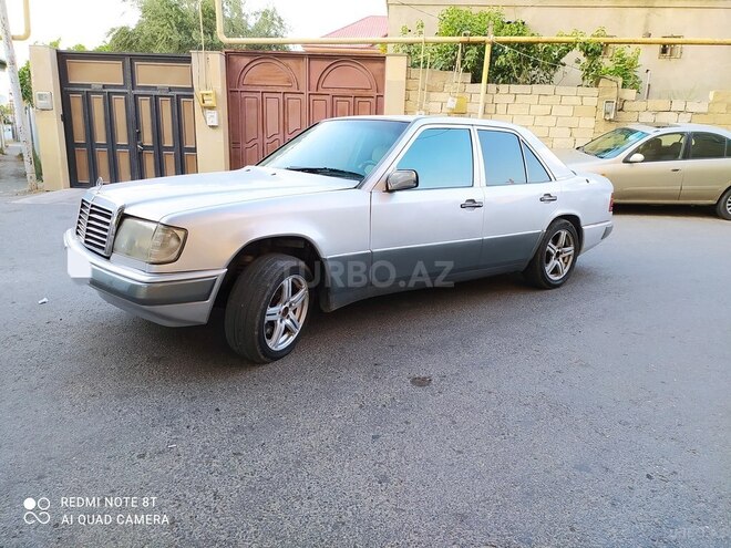 Mercedes E 250 1992, 326,123 km - 2.5 l - Bakı