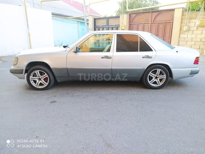 Mercedes E 250 1992, 326,123 km - 2.5 l - Bakı