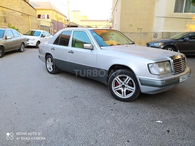 Mercedes E 250 1992, 326,123 km - 2.5 l - Bakı