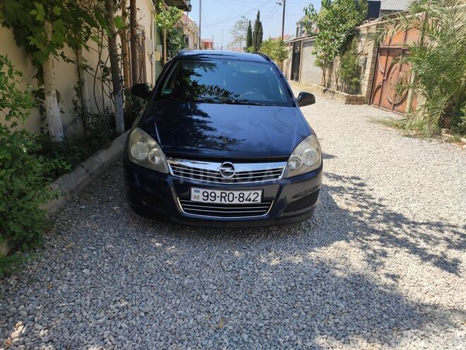 Opel Astra 2010, 235,645 km - 1.4 l - Bakı