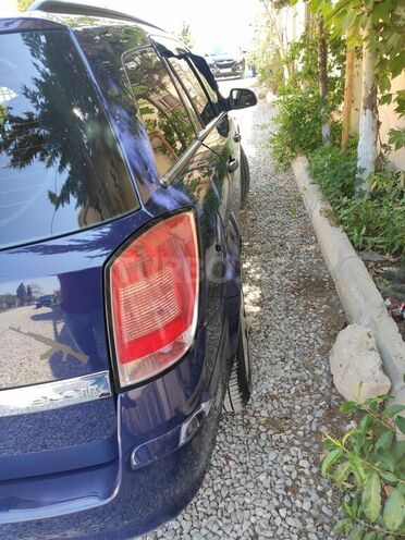 Opel Astra 2010, 235,645 km - 1.4 l - Bakı
