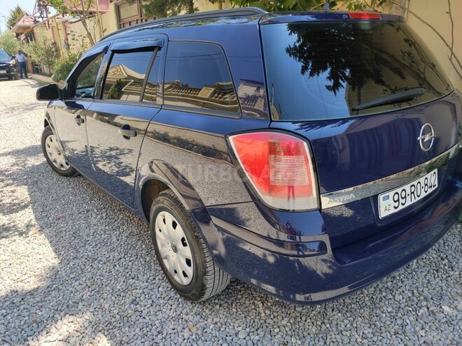 Opel Astra 2010, 235,645 km - 1.4 l - Bakı