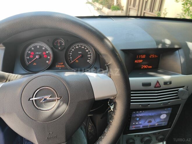 Opel Astra 2010, 235,645 km - 1.4 l - Bakı
