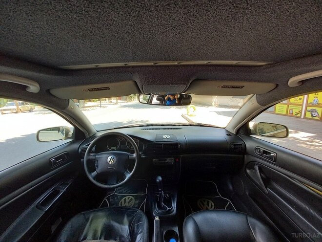 Volkswagen Passat 2001, 235,600 km - 1.8 л - Gəncə