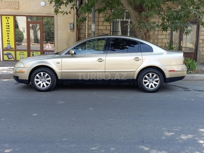Volkswagen Passat 2001, 235,600 km - 1.8 л - Gəncə