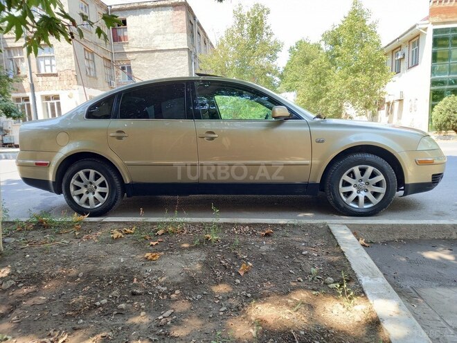 Volkswagen Passat 2001, 235,600 km - 1.8 л - Gəncə