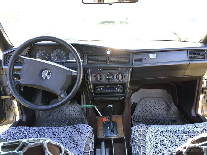 Mercedes 190 1990, 585,000 km - 2.0 l - Şirvan