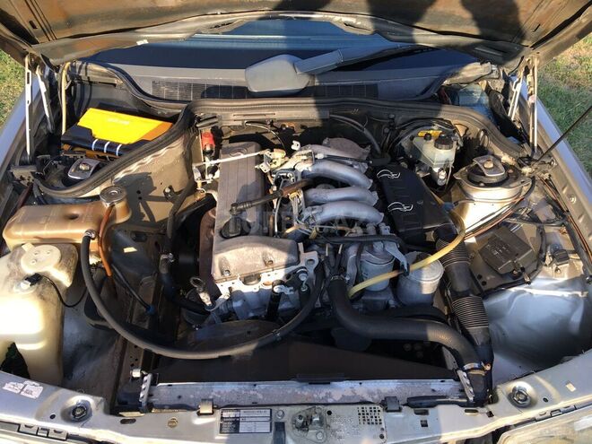 Mercedes 190 1990, 585,000 km - 2.0 l - Şirvan