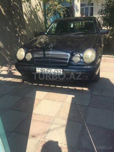 Mercedes E 240 1998, 258,000 km - 2.4 l - Bakı
