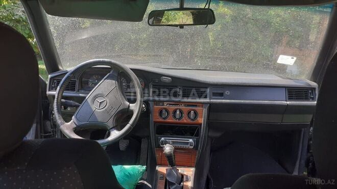 Mercedes 190 1992, 434,841 km - 2.0 l - Qax
