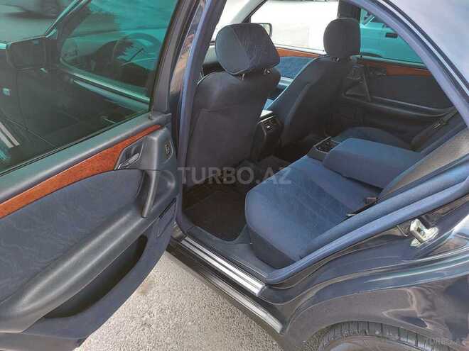 Mercedes E 200 1999, 361,235 km - 2.0 l - Bakı