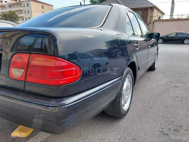 Mercedes E 200 1999, 361,235 km - 2.0 l - Bakı