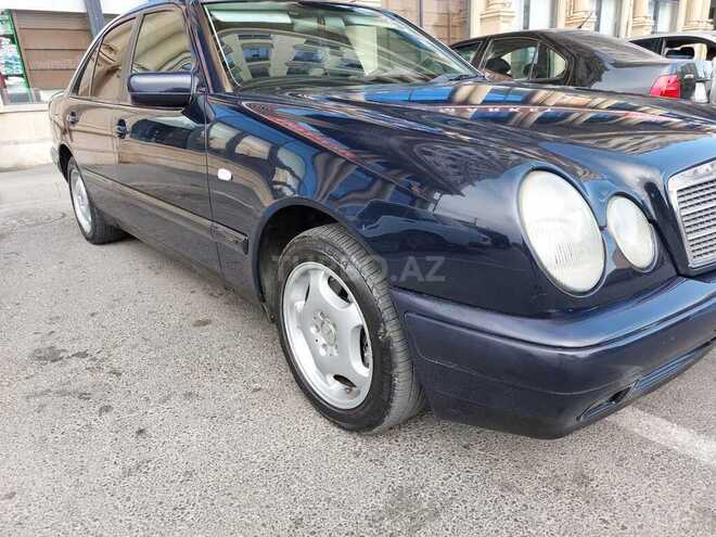 Mercedes E 200 1999, 361,235 km - 2.0 l - Bakı