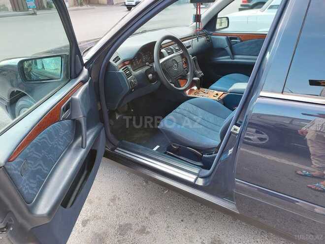 Mercedes E 200 1999, 361,235 km - 2.0 l - Bakı