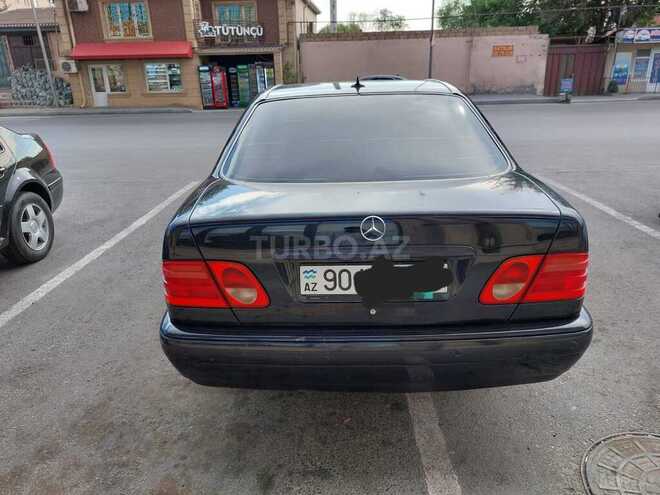 Mercedes E 200 1999, 361,235 km - 2.0 l - Bakı