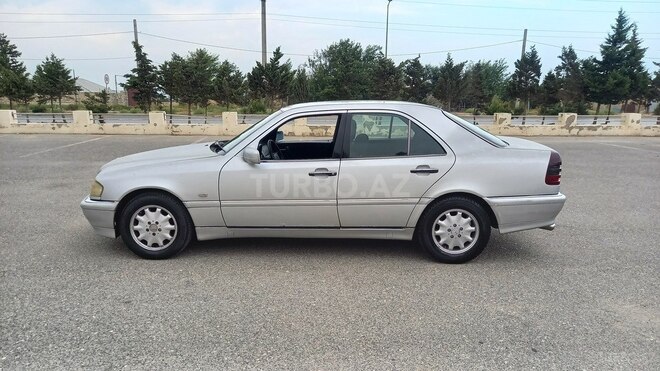 Mercedes C 180 1998, 200,000 km - 1.8 l - Sumqayıt