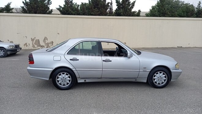 Mercedes C 180 1998, 200,000 km - 1.8 l - Sumqayıt