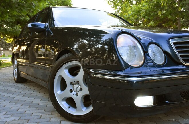 Mercedes E 240 2001, 395,872 km - 2.6 l - İmişli