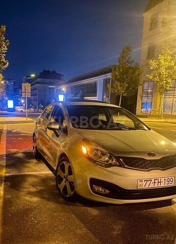 Kia Rio 2011, 140,000 km - 1.6 л - Bakı