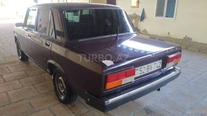 LADA (VAZ) 2107 2004, 193,000 km - 1.6 л - Salyan