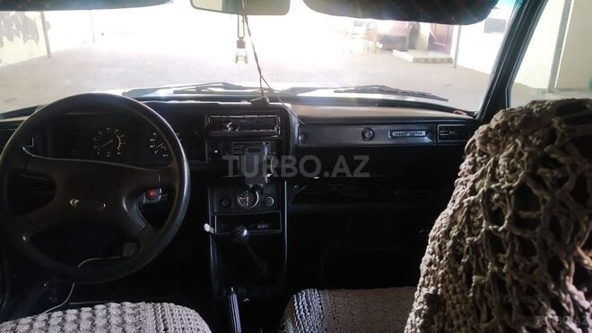 LADA (VAZ) 2107 2004, 193,000 km - 1.6 л - Salyan