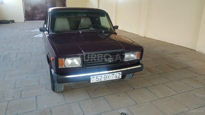 LADA (VAZ) 2107 2004, 193,000 km - 1.6 л - Salyan