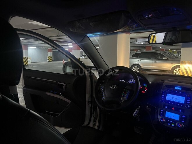 Hyundai Santa Fe 2010, 196,000 km - 2.0 л - Bakı