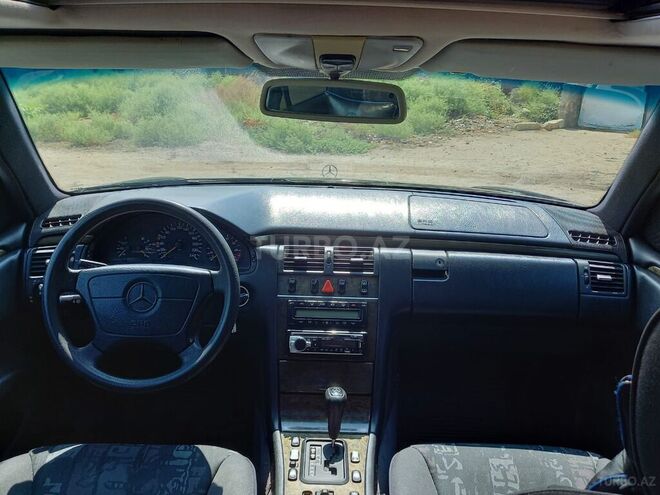 Mercedes E 230 1997, 417,000 km - 2.3 l - Bakı