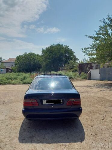 Mercedes E 230 1997, 417,000 km - 2.3 l - Bakı