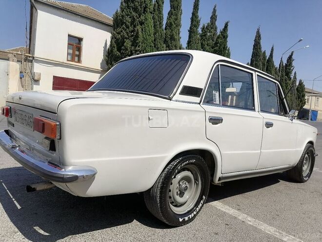 LADA (VAZ) 21011 1977, 250,000 km - 1.2 л - Bakı
