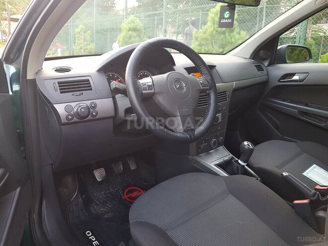 Opel Astra 2004, 220,000 km - 1.4 l - Bakı