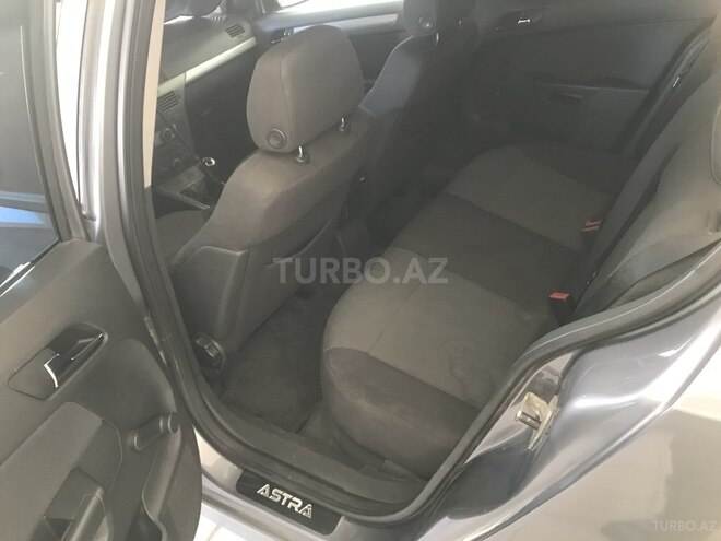 Opel Astra 2006, 178,000 km - 1.3 l - Bakı