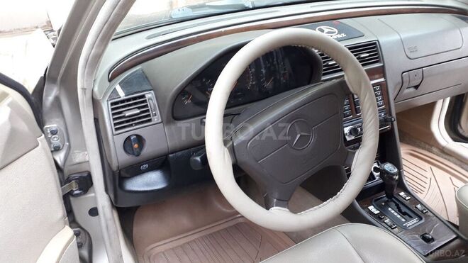 Mercedes C 220 1995, 271,300 km - 2.2 л - Bakı