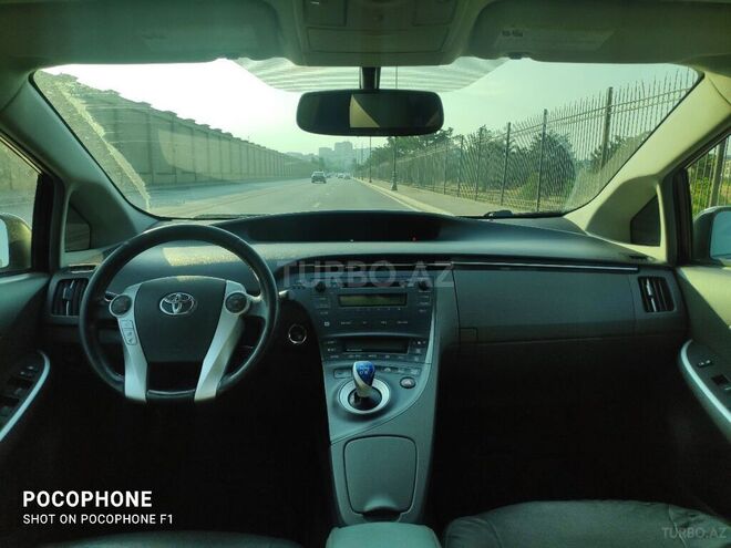 Toyota Prius 2009, 214,000 km - 1.8 л - Bakı