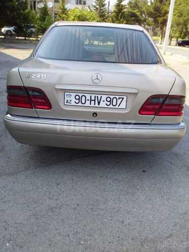 Mercedes E 240 1998, 250,000 km - 2.4 l - Sumqayıt