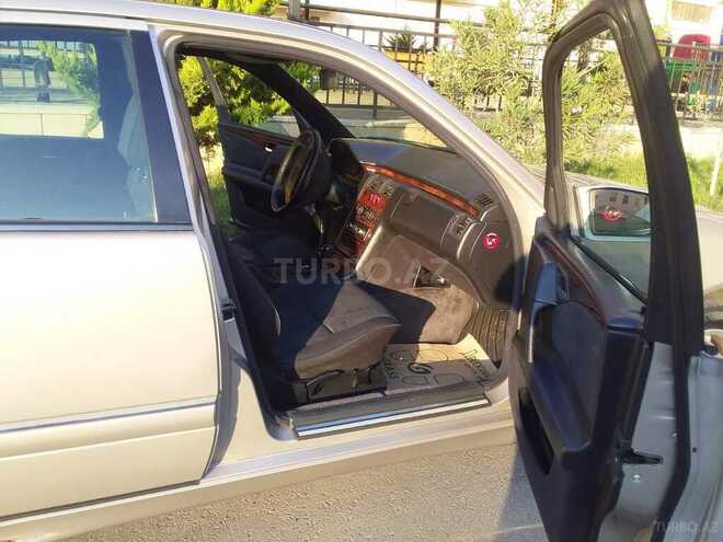 Mercedes E 240 1998, 250,000 km - 2.4 l - Sumqayıt