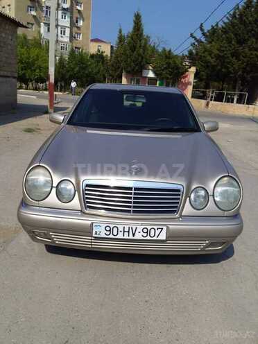 Mercedes E 240 1998, 250,000 km - 2.4 l - Sumqayıt