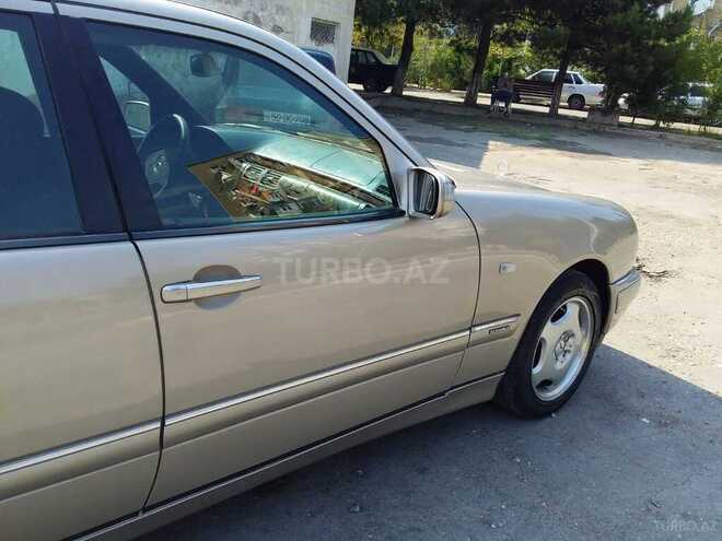 Mercedes E 240 1998, 250,000 km - 2.4 l - Sumqayıt