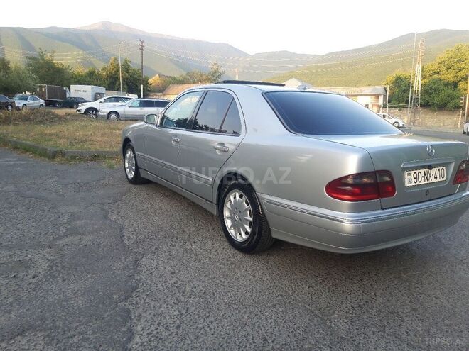 Mercedes E 220 1999, 503,256 km - 2.2 l - Şəki